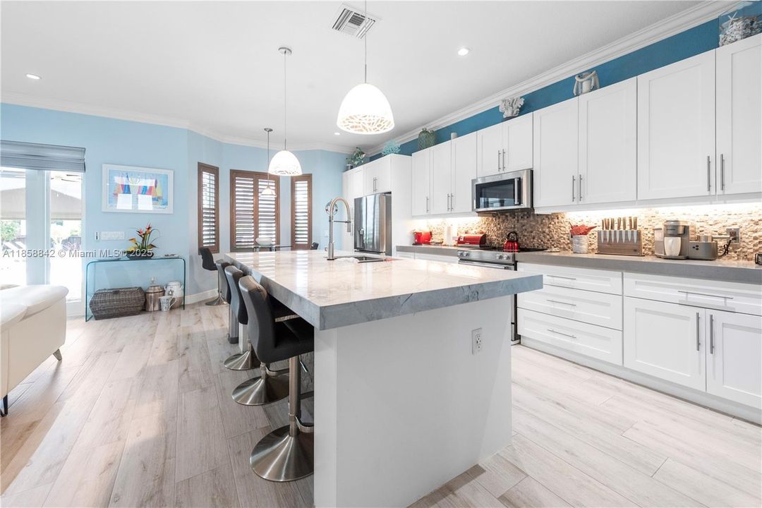 Active With Contract: $1,299,999 (5 beds, 3 baths, 2821 Square Feet)