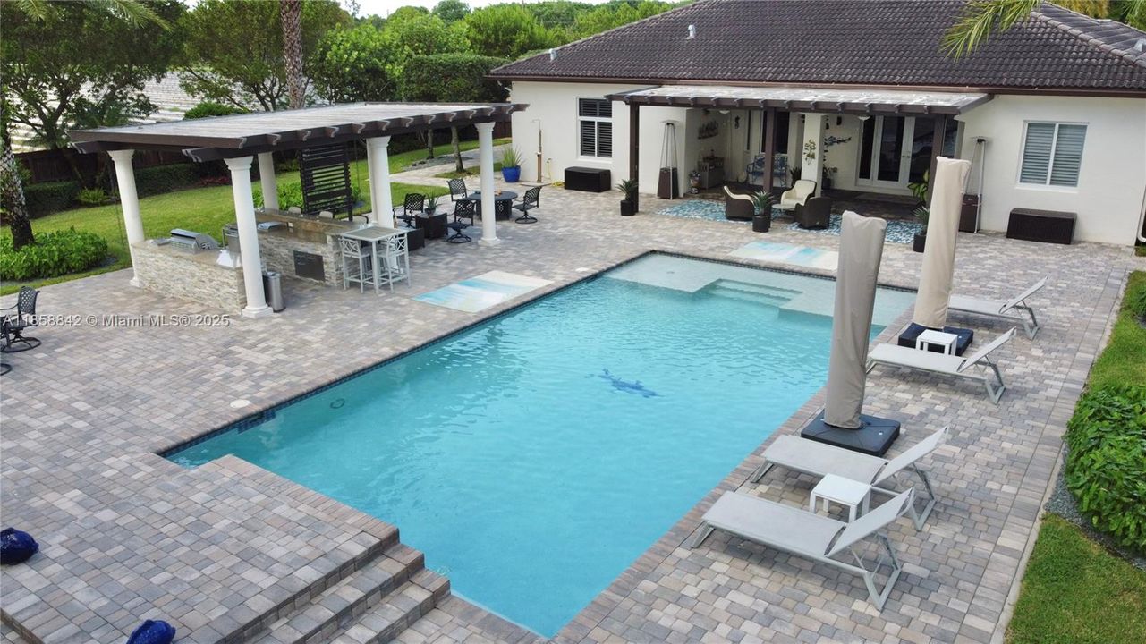 Active With Contract: $1,299,999 (5 beds, 3 baths, 2821 Square Feet)