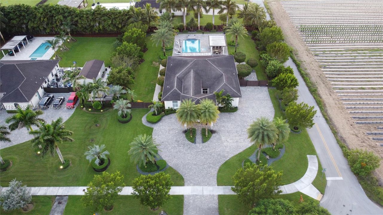 Active With Contract: $1,299,999 (5 beds, 3 baths, 2821 Square Feet)