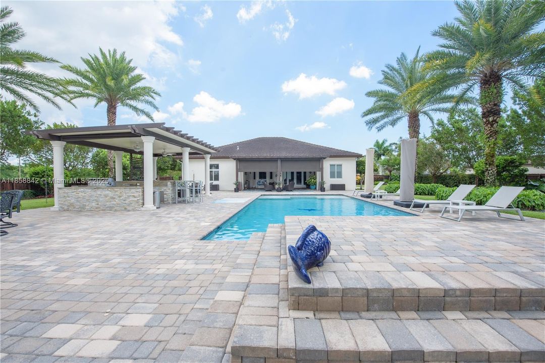 Active With Contract: $1,299,999 (5 beds, 3 baths, 2821 Square Feet)