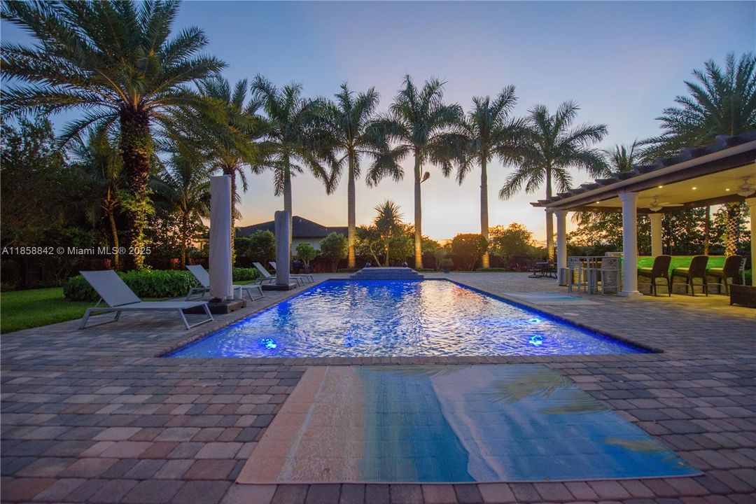 Active With Contract: $1,299,999 (5 beds, 3 baths, 2821 Square Feet)