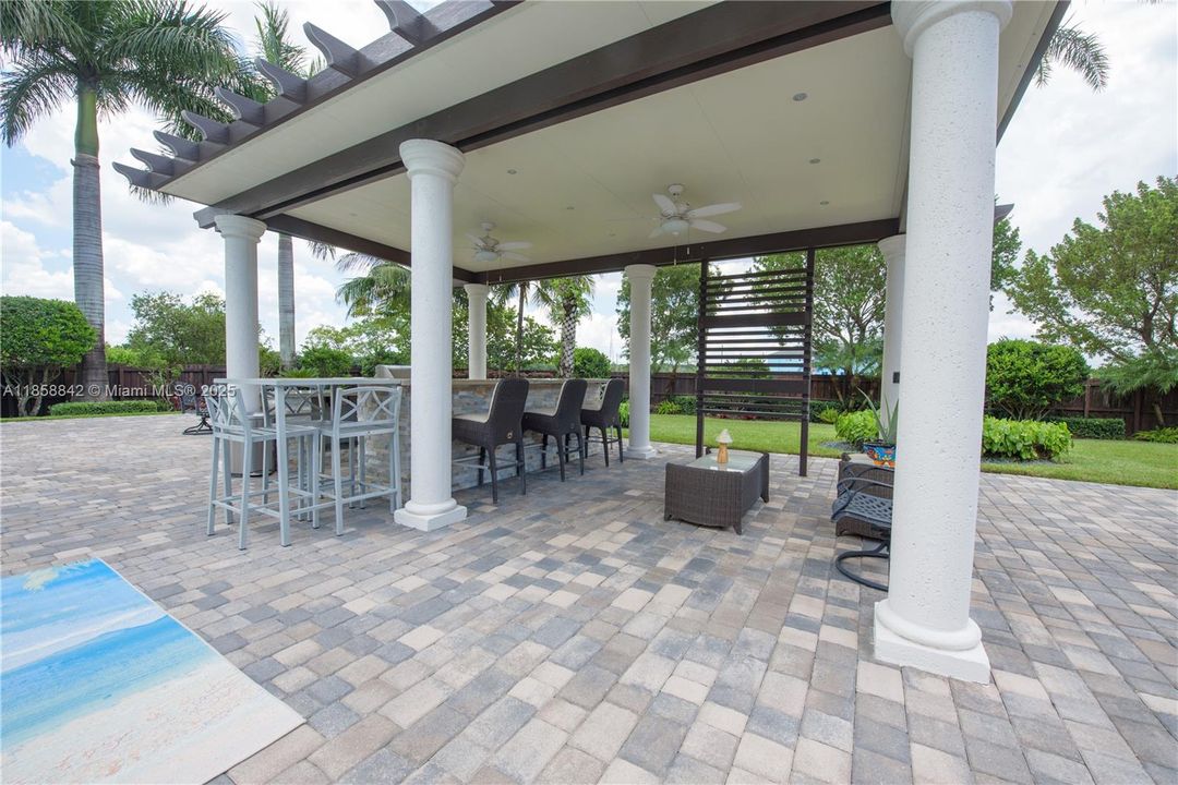 Active With Contract: $1,299,999 (5 beds, 3 baths, 2821 Square Feet)