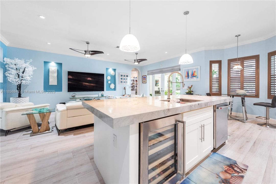 Active With Contract: $1,299,999 (5 beds, 3 baths, 2821 Square Feet)