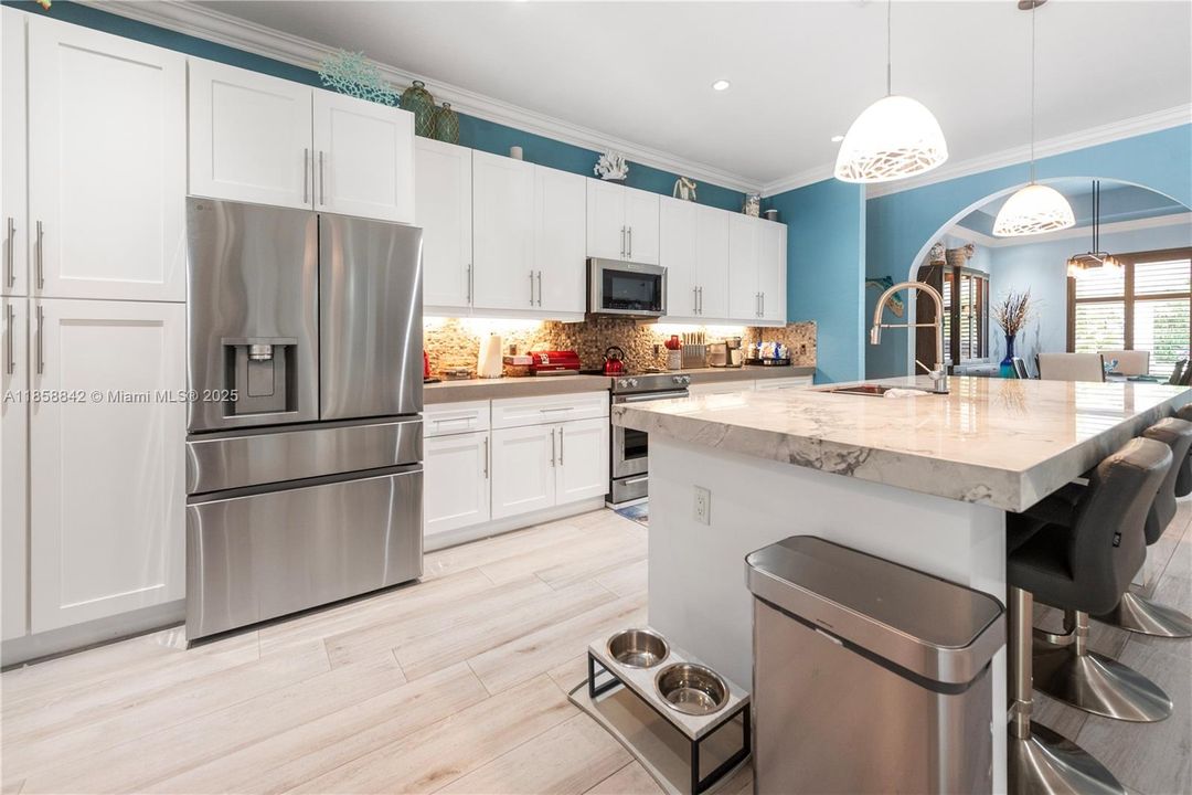 Active With Contract: $1,299,999 (5 beds, 3 baths, 2821 Square Feet)