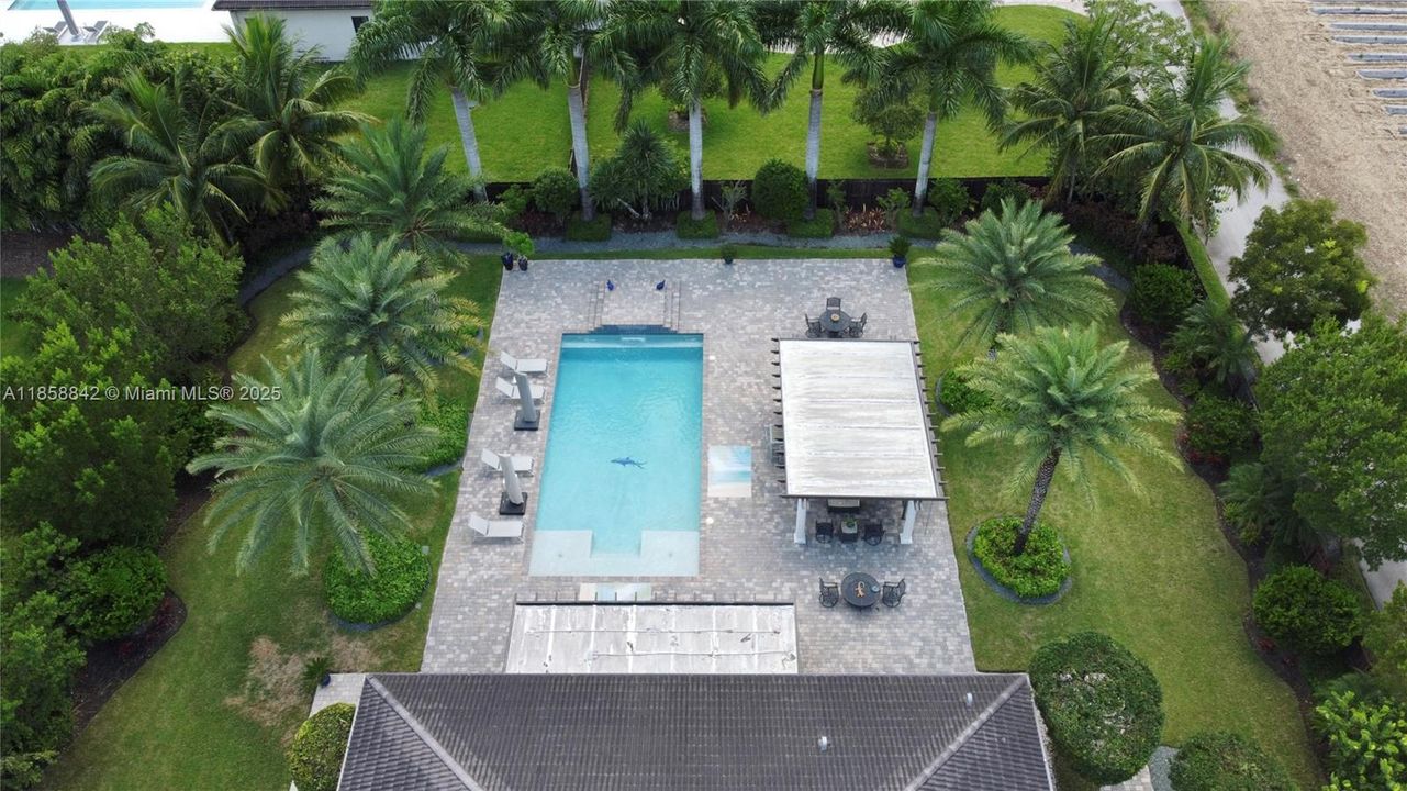 Active With Contract: $1,299,999 (5 beds, 3 baths, 2821 Square Feet)