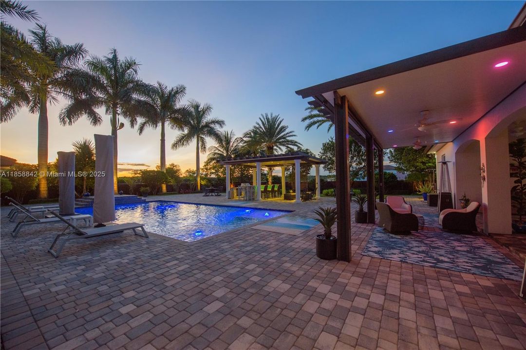 Active With Contract: $1,299,999 (5 beds, 3 baths, 2821 Square Feet)