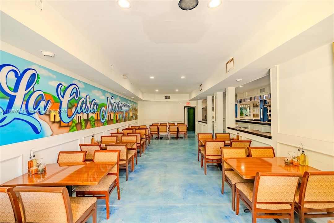 365 N ROYAL POINCIANA BLVD