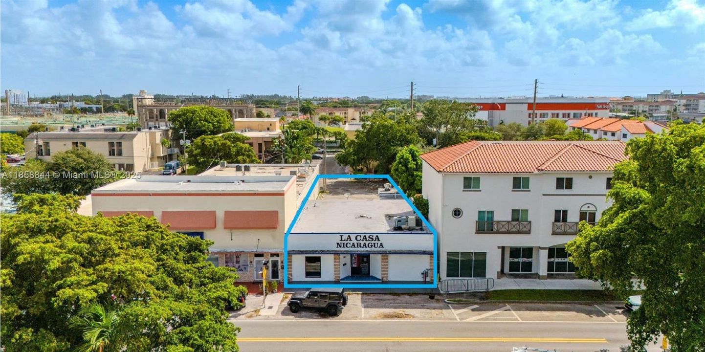 365 N ROYAL POINCIANA BLVD