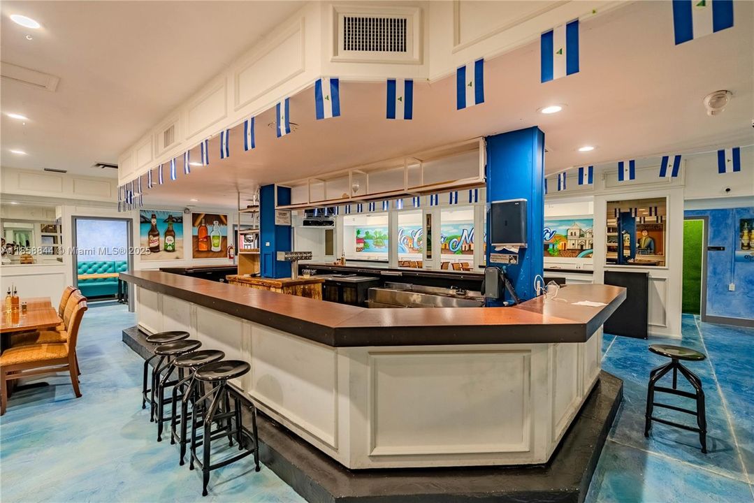 365 N ROYAL POINCIANA BLVD