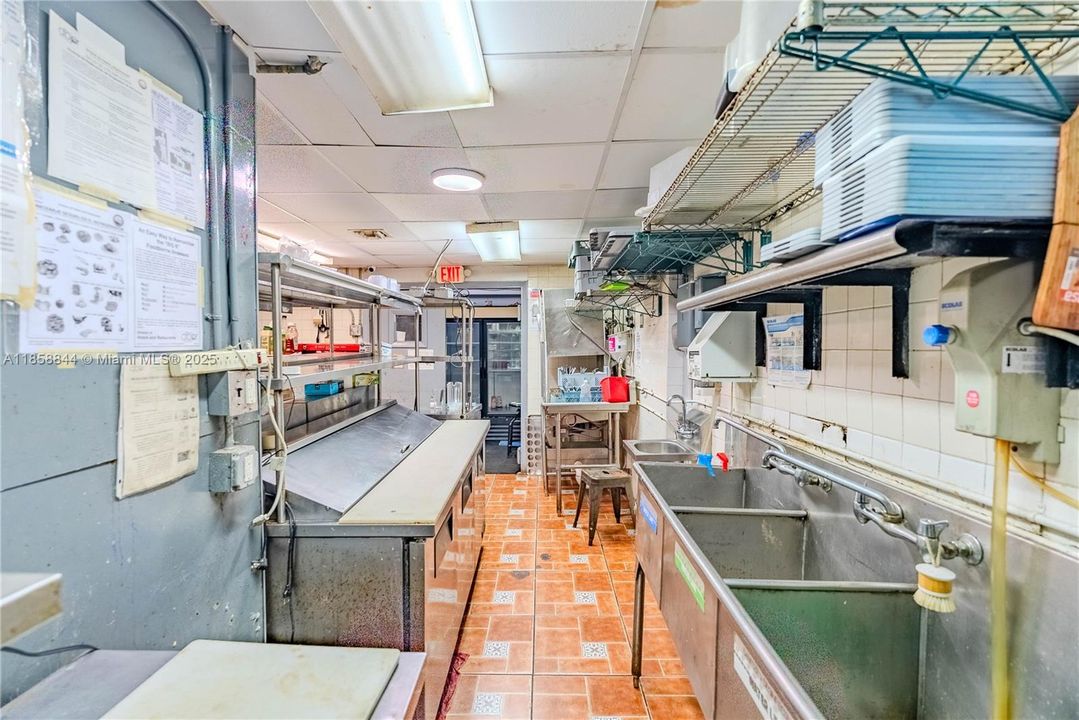 365 N ROYAL POINCIANA BLVD