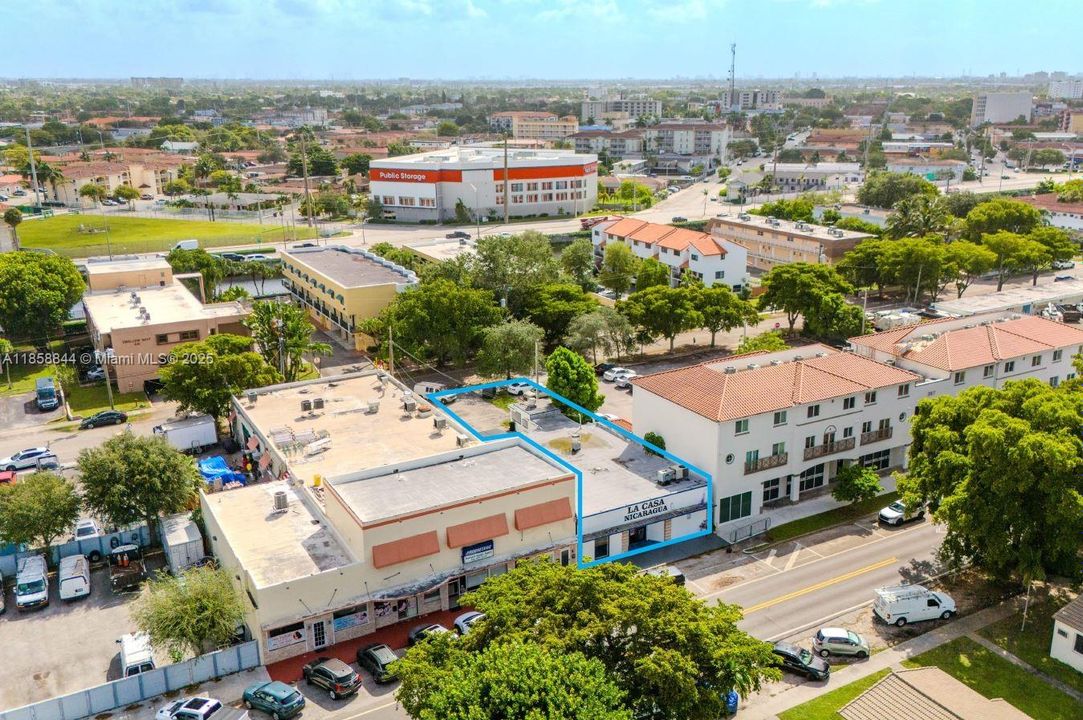 365 N ROYAL POINCIANA BLVD