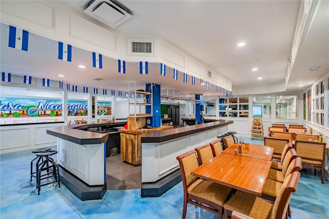 365 N ROYAL POINCIANA BLVD