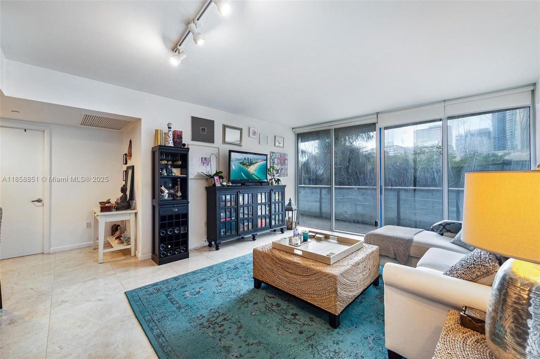 En Venta: $850,000 (2 camas, 2 baños, 1255 Pies cuadrados)