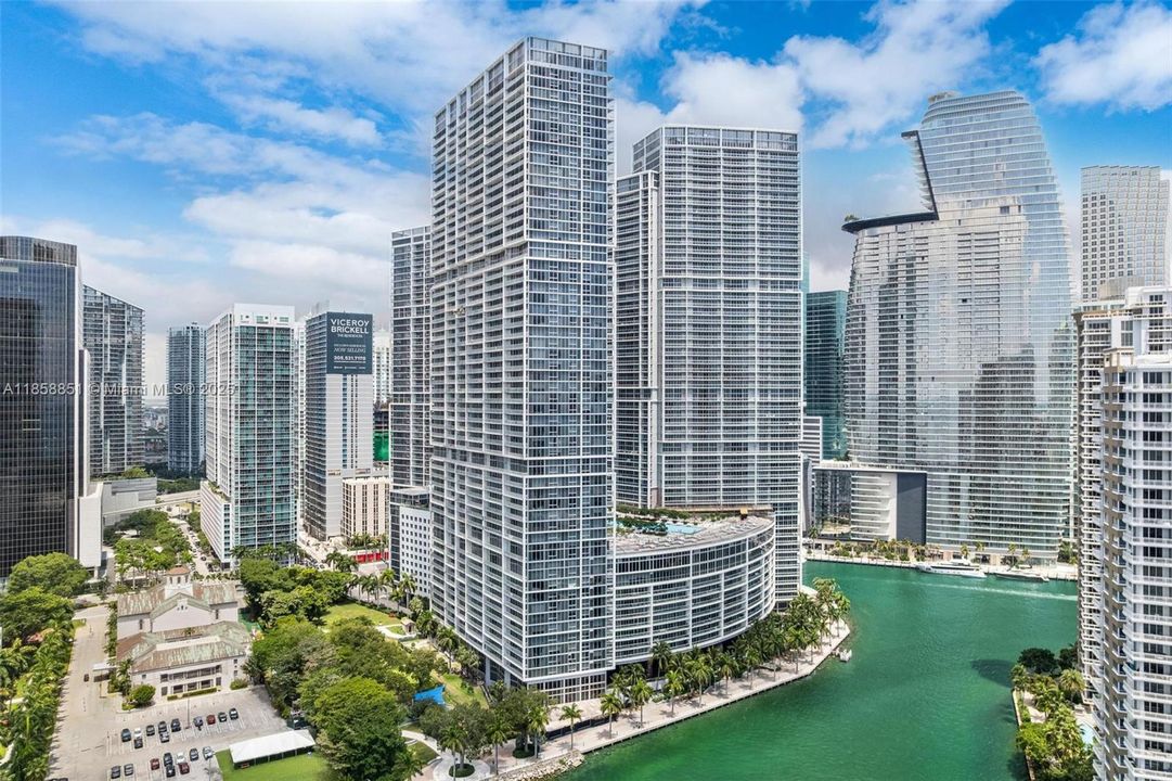 En Venta: $850,000 (2 camas, 2 baños, 1255 Pies cuadrados)