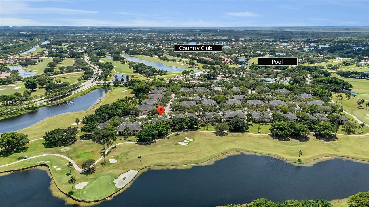 Под контрактом: $725,000 (4 спален, 2 ванн, 2360 Квадратных фут)