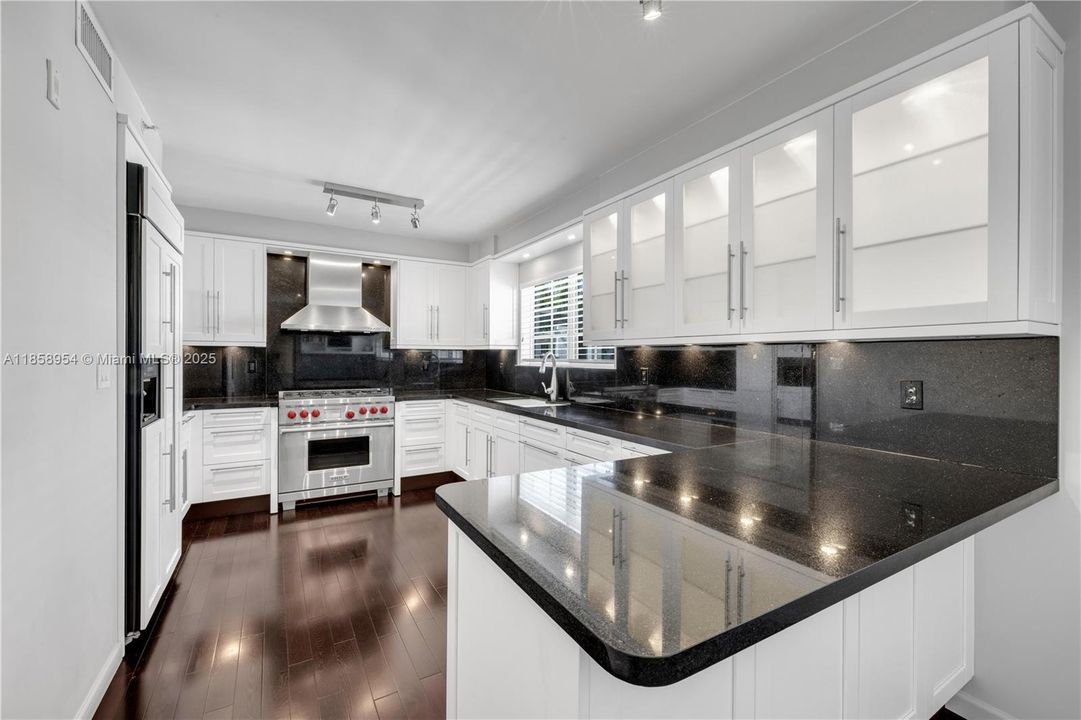 Spacious eat in kitchen