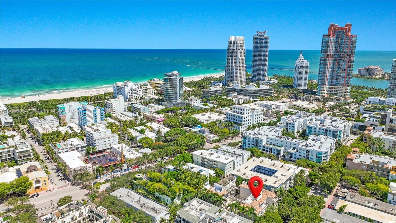 3 blocks from the beach