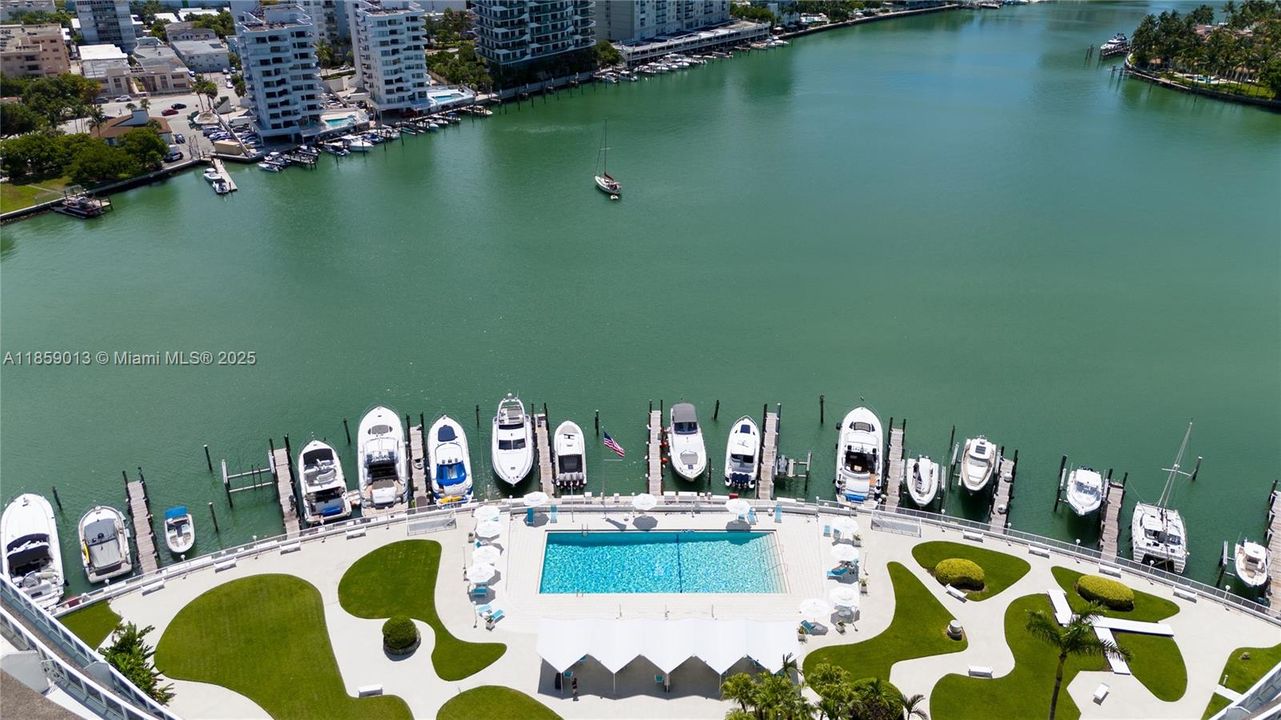 最近售出: $649,000 (1 贝兹, 2 浴室, 1133 平方英尺)