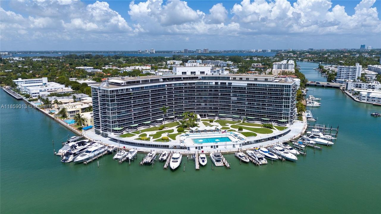 最近售出: $649,000 (1 贝兹, 2 浴室, 1133 平方英尺)