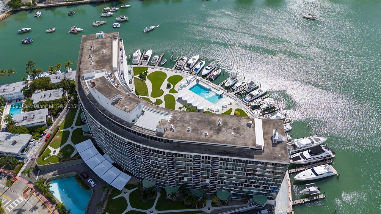 最近售出: $649,000 (1 贝兹, 2 浴室, 1133 平方英尺)