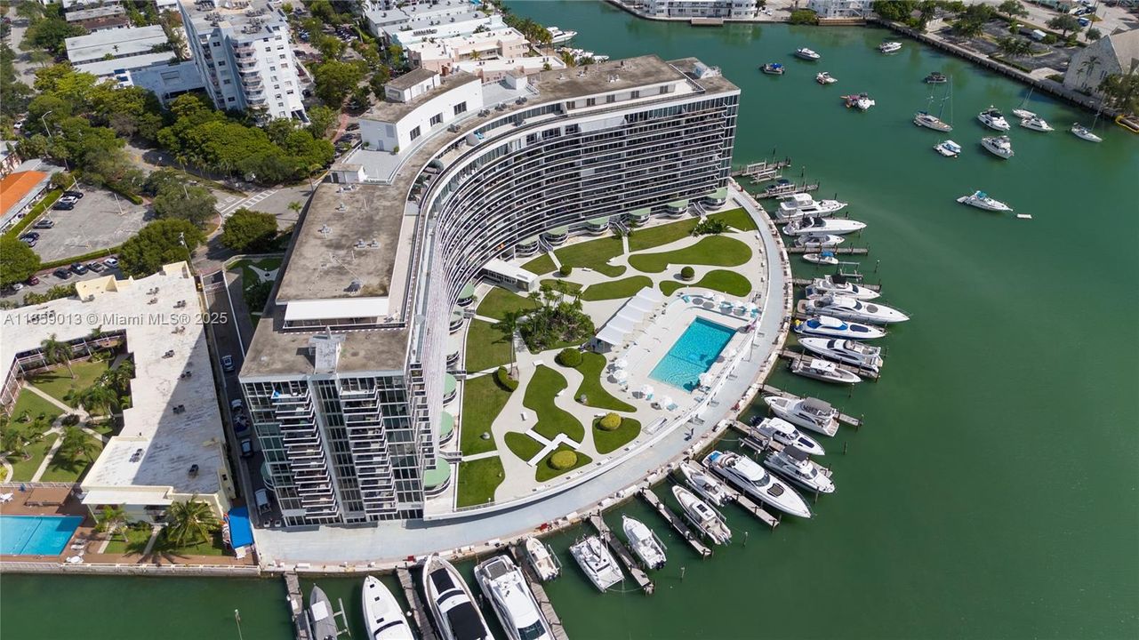 最近售出: $649,000 (1 贝兹, 2 浴室, 1133 平方英尺)