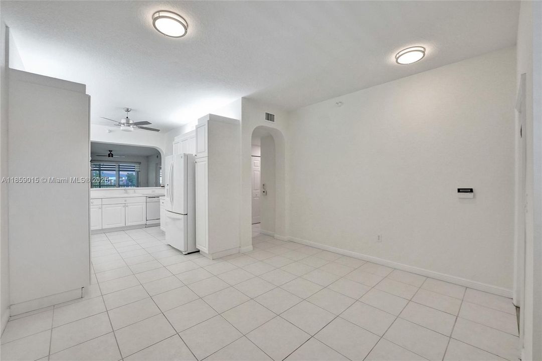 Active With Contract: $234,900 (2 beds, 2 baths, 1508 Square Feet)