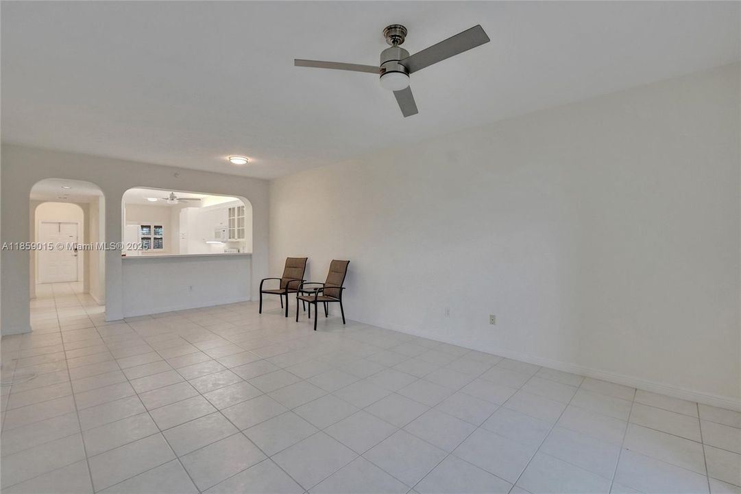 Active With Contract: $234,900 (2 beds, 2 baths, 1508 Square Feet)