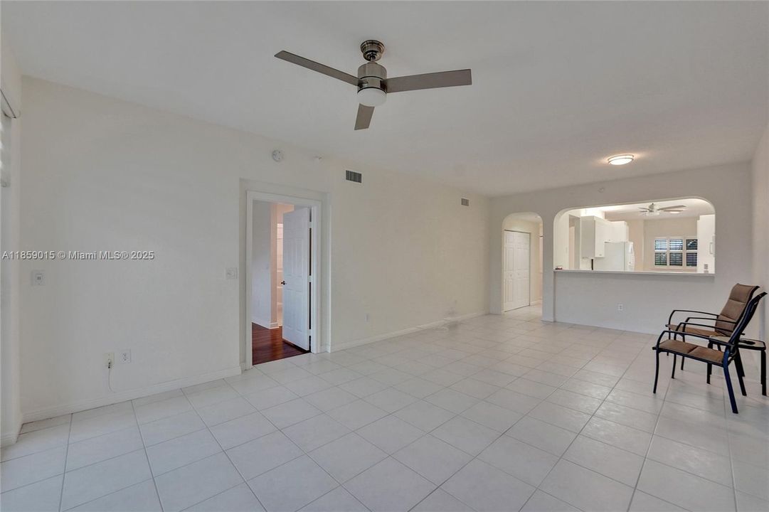 Active With Contract: $234,900 (2 beds, 2 baths, 1508 Square Feet)