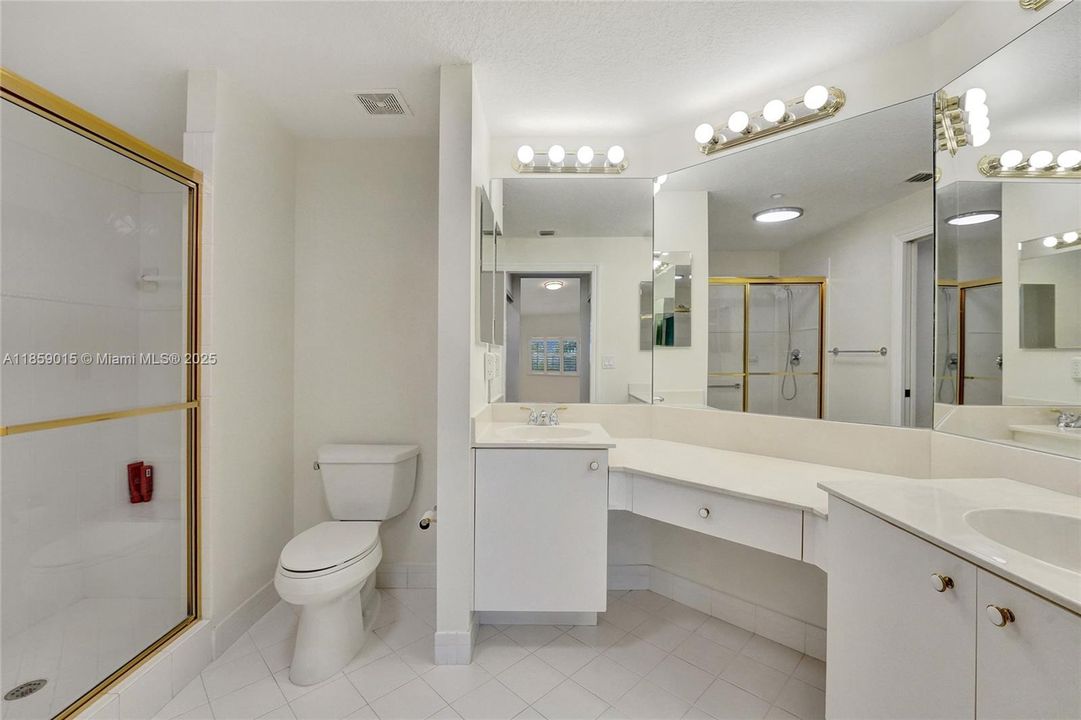 Active With Contract: $234,900 (2 beds, 2 baths, 1508 Square Feet)