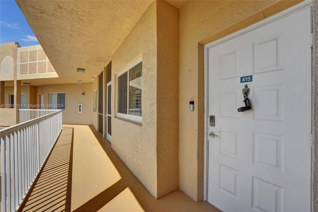 Active With Contract: $234,900 (2 beds, 2 baths, 1508 Square Feet)
