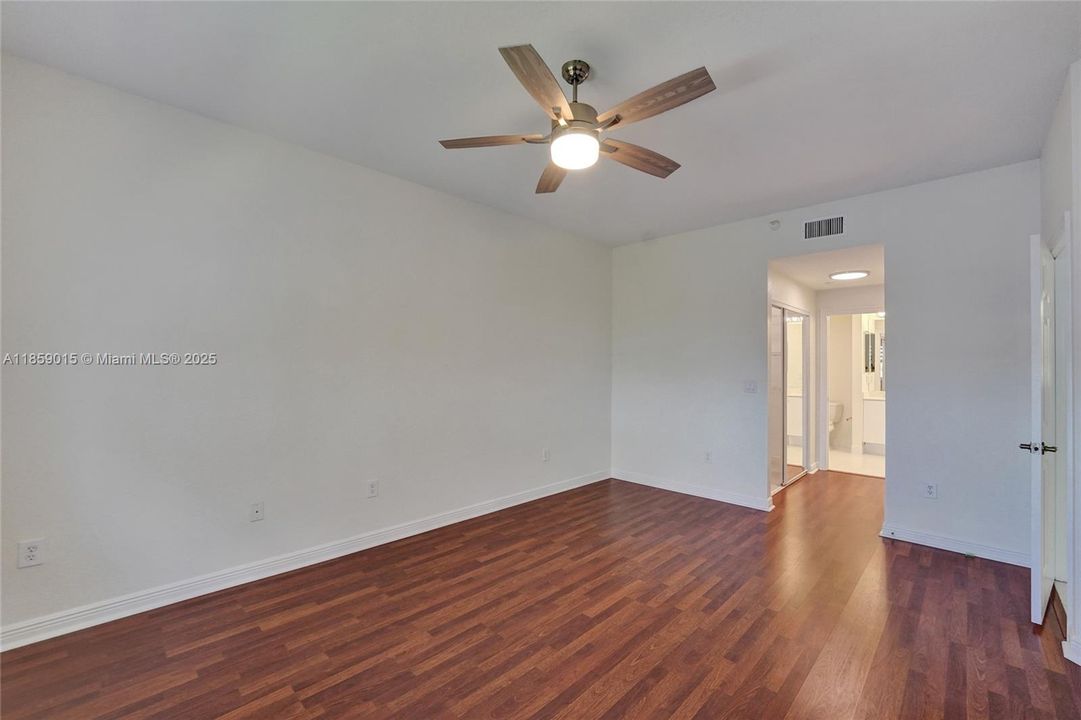 Active With Contract: $234,900 (2 beds, 2 baths, 1508 Square Feet)