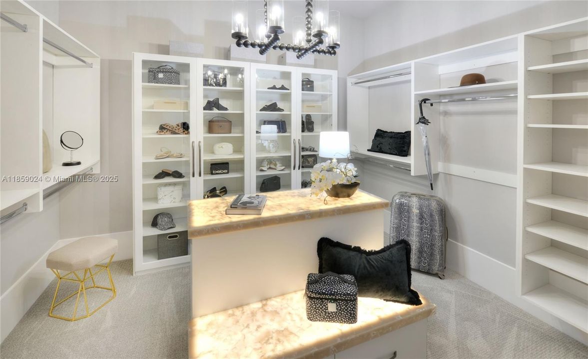 На продажу: $2,834,201 (4 спален, 4 ванн, 0 Квадратных фут)