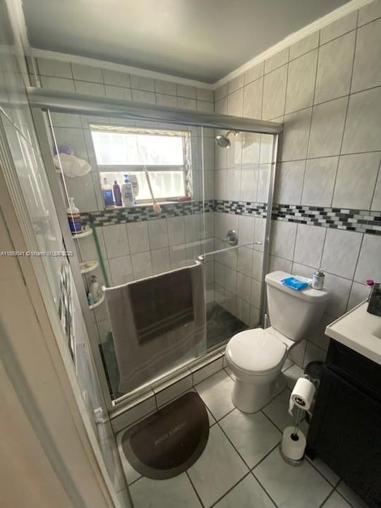 For Sale: $579,000 (4 beds, 2 baths, 1472 Square Feet)