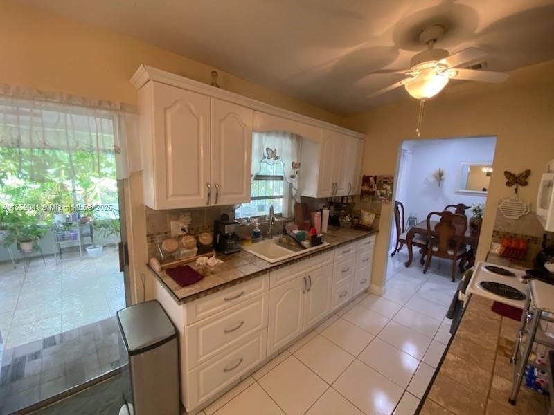 For Sale: $579,000 (4 beds, 2 baths, 1472 Square Feet)