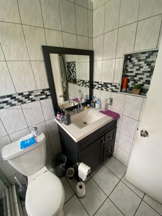 For Sale: $579,000 (4 beds, 2 baths, 1472 Square Feet)