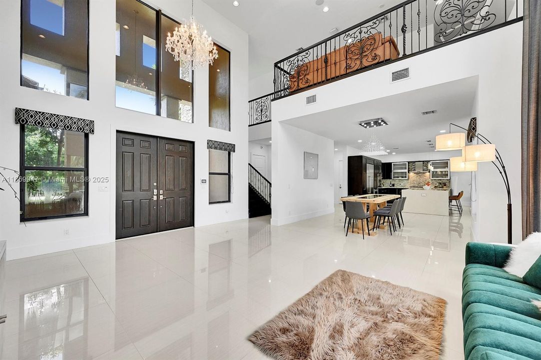 Active With Contract: $2,490,000 (5 beds, 5 baths, 4380 Square Feet)