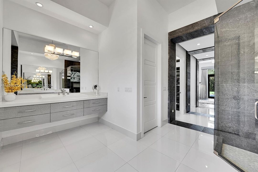 Active With Contract: $2,490,000 (5 beds, 5 baths, 4380 Square Feet)