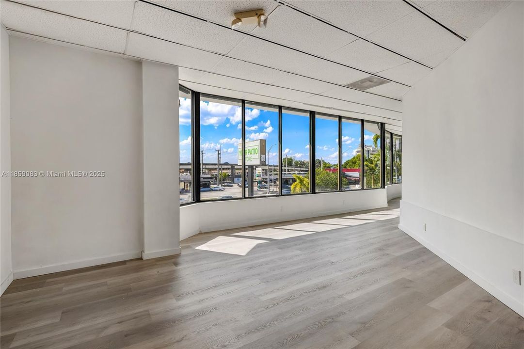 待售: $7,000,000 (0 贝兹, 0 浴室, 0 平方英尺)