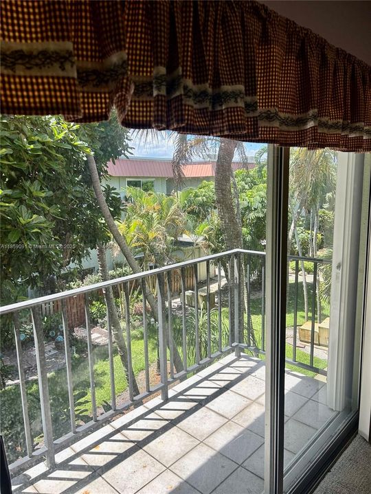 Recently Sold: $120,000 (2 beds, 2 baths, 1000 Square Feet)