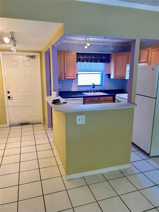 Recently Sold: $120,000 (2 beds, 2 baths, 1000 Square Feet)