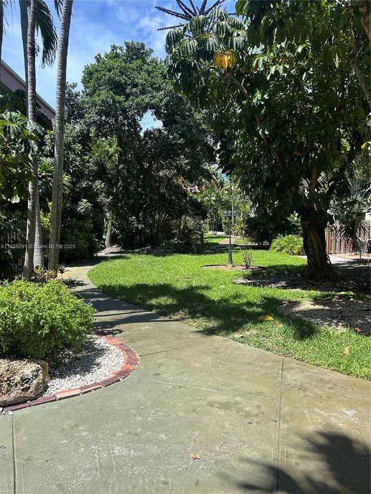 Recently Sold: $120,000 (2 beds, 2 baths, 1000 Square Feet)