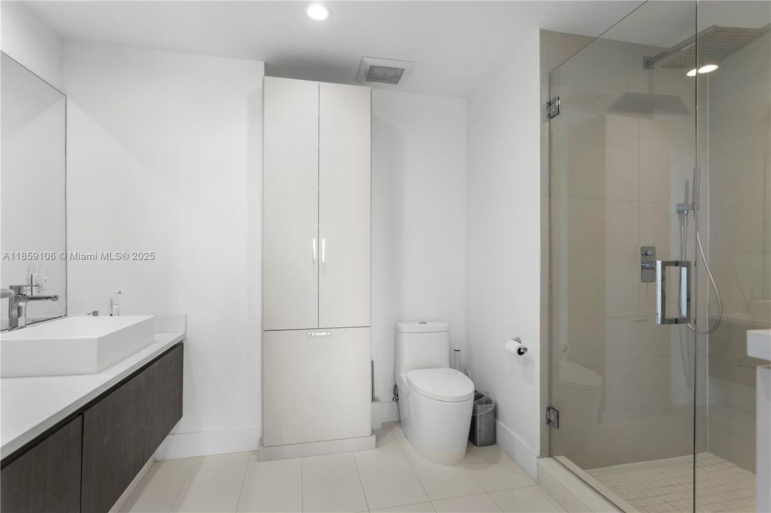 Recently Rented: $11,900 (2 beds, 2 baths, 1202 Square Feet)