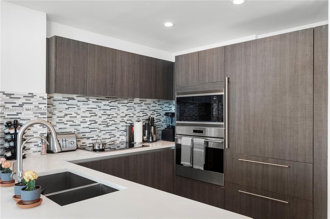 Recently Rented: $11,900 (2 beds, 2 baths, 1202 Square Feet)