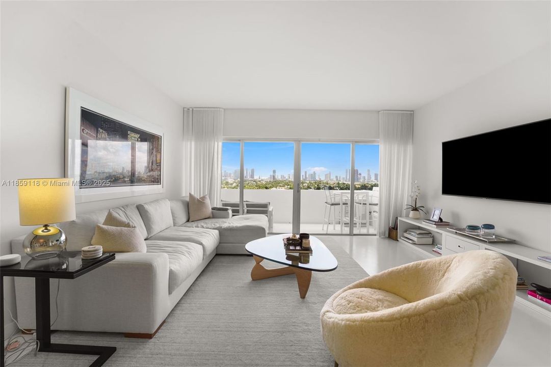 Recently Sold: $799,888 (1 beds, 1 baths, 859 Square Feet)