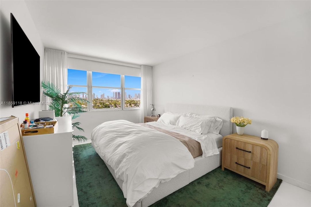 Recently Sold: $799,888 (1 beds, 1 baths, 859 Square Feet)