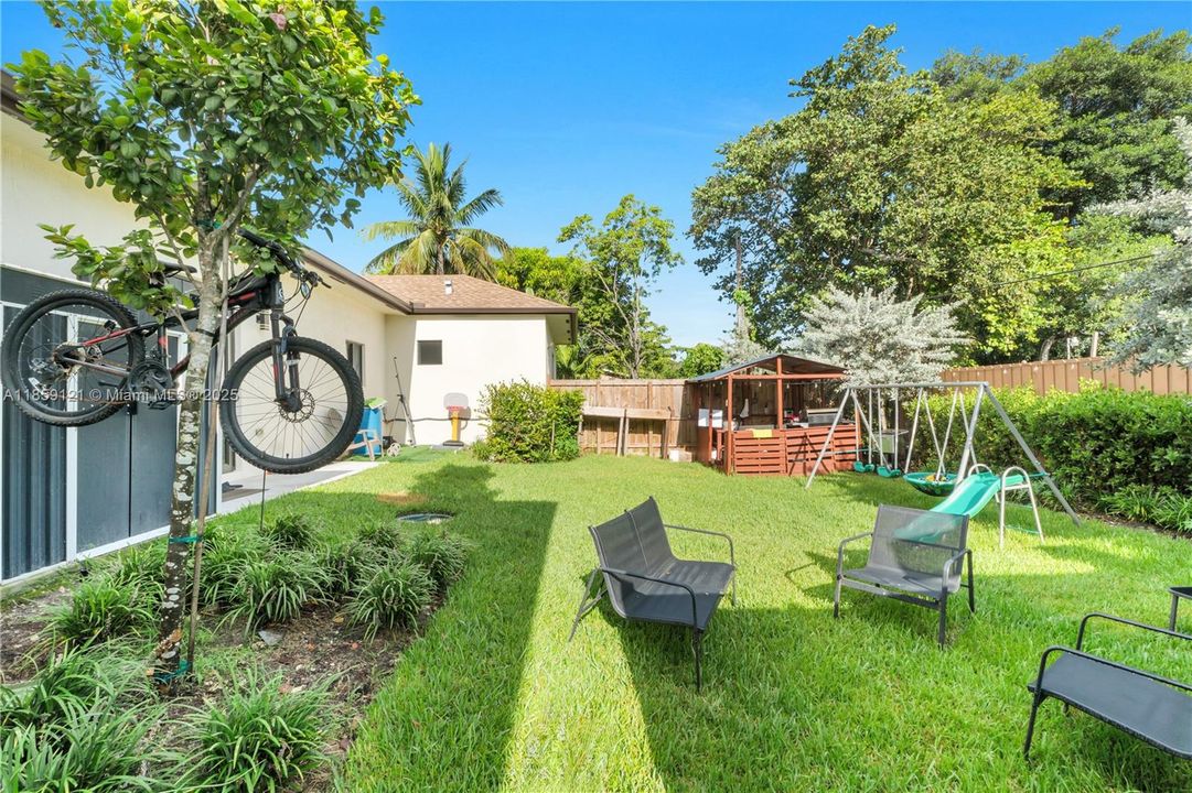 Recently Sold: $1,250,000 (0 beds, 0 baths, 3680 Square Feet)