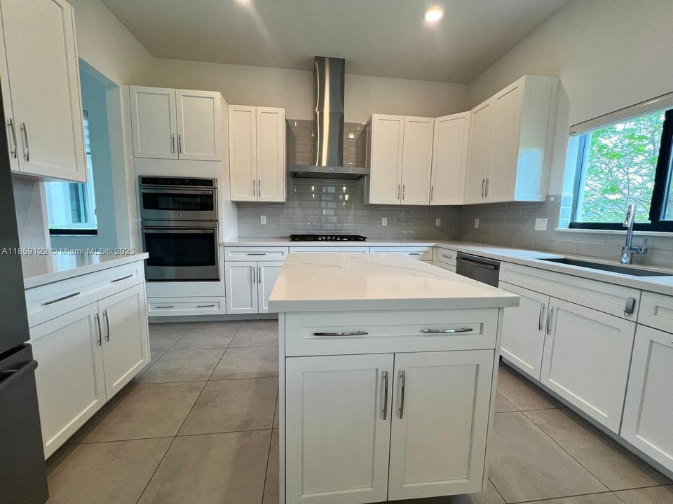 For Rent: $7,500 (4 beds, 4 baths, 3056 Square Feet)