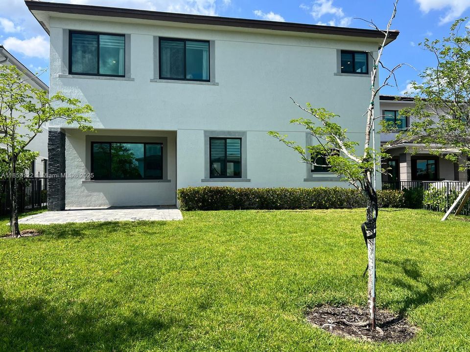 For Rent: $7,500 (4 beds, 4 baths, 3056 Square Feet)