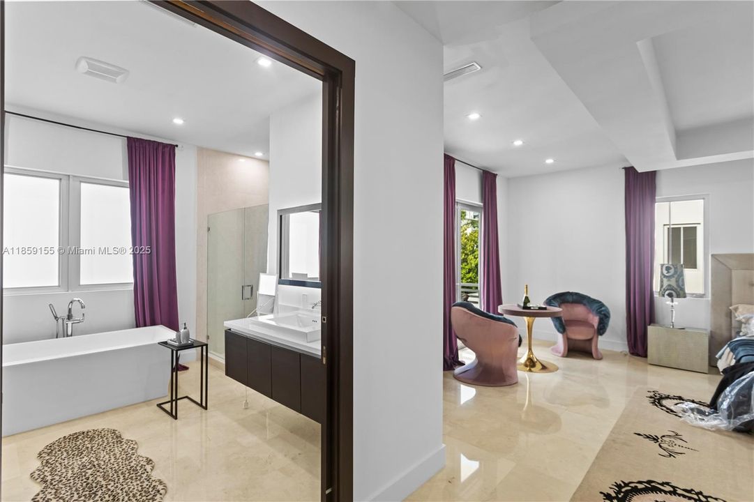 For Sale: $1,599,000 (4 beds, 4 baths, 3448 Square Feet)