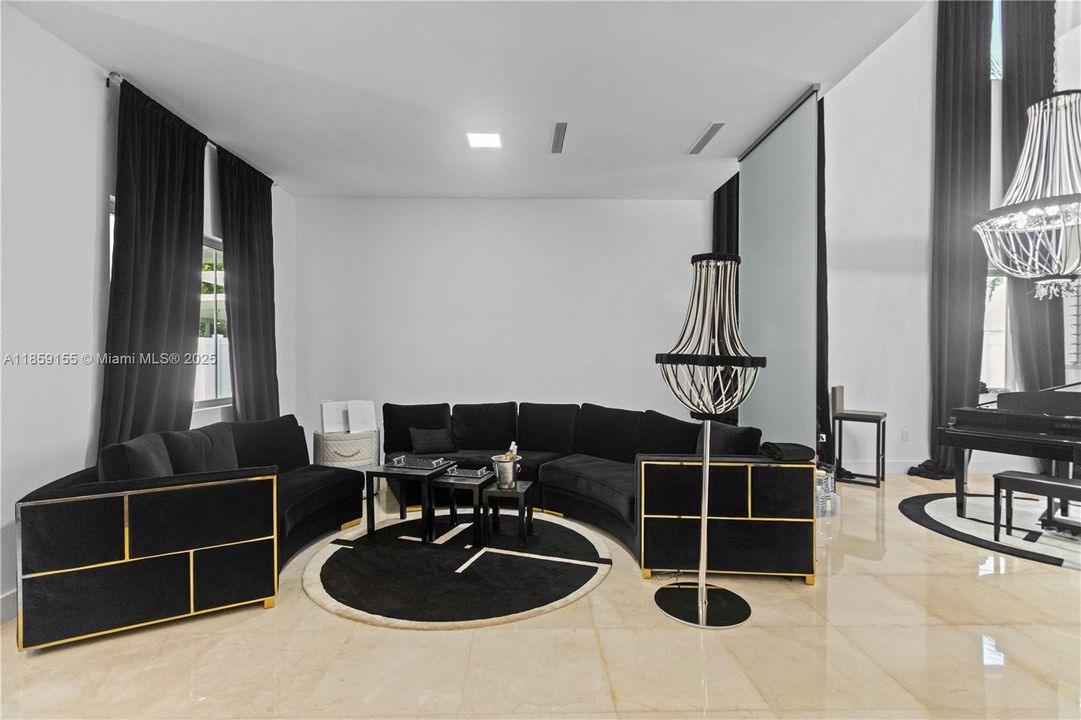 For Sale: $1,599,000 (4 beds, 4 baths, 3448 Square Feet)